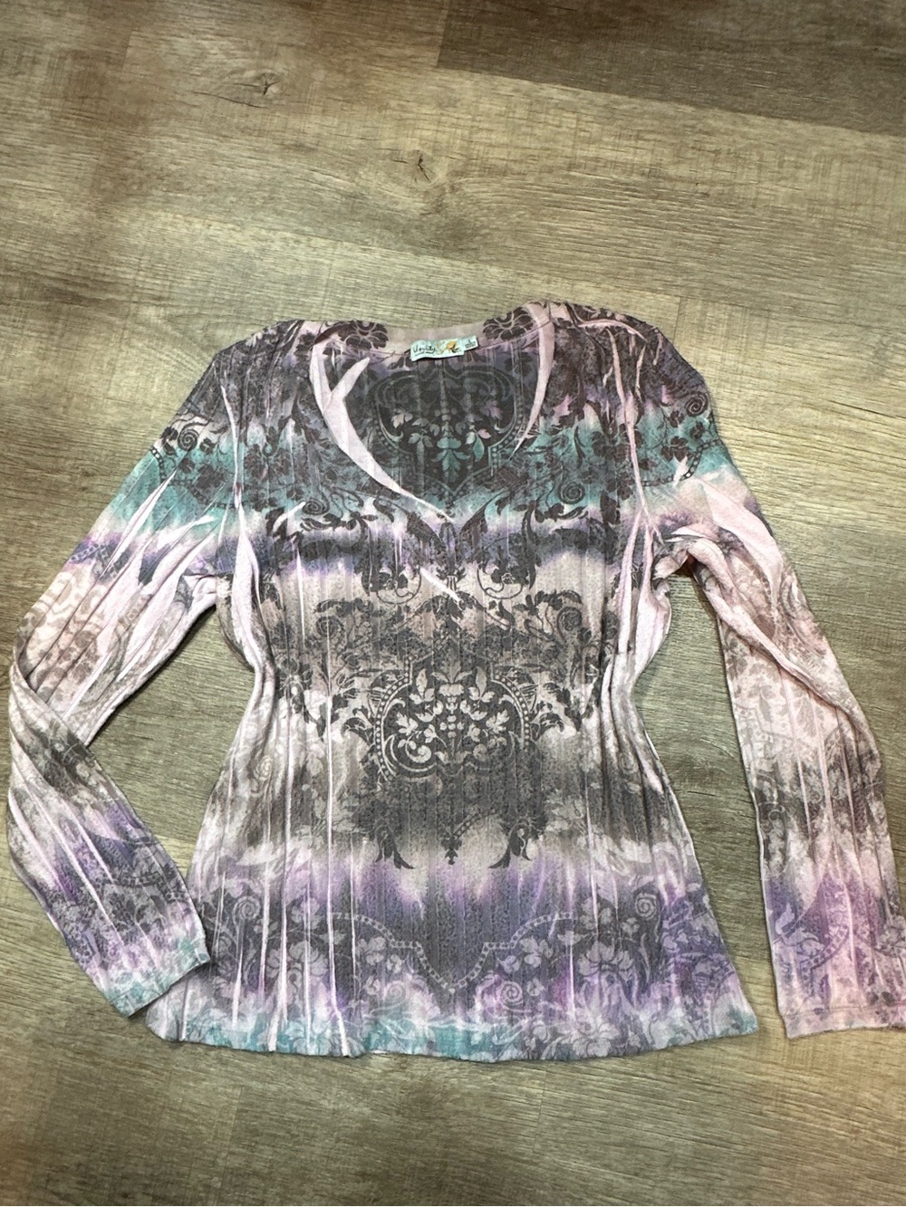 Y2K V-Neck Long Sleeve Printed Women's Top in Lavender Multi